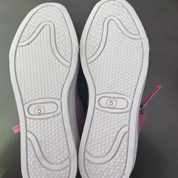 Cute to the Core Womens pink platform sneakers - Picture 7 of 7